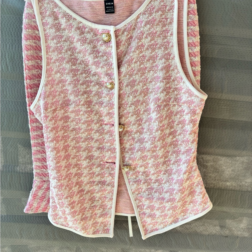 SHEIN Pink & White Houndstooth Tweed Sleeveless Vest with Gold Buttons